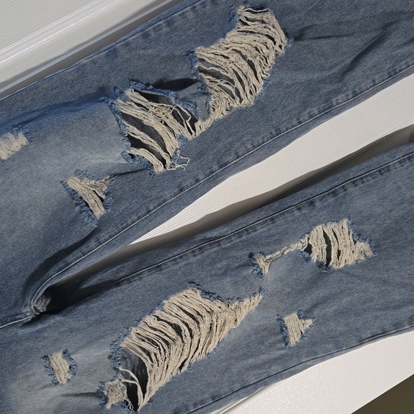 Jeans 👖 - Picture 3 of 9